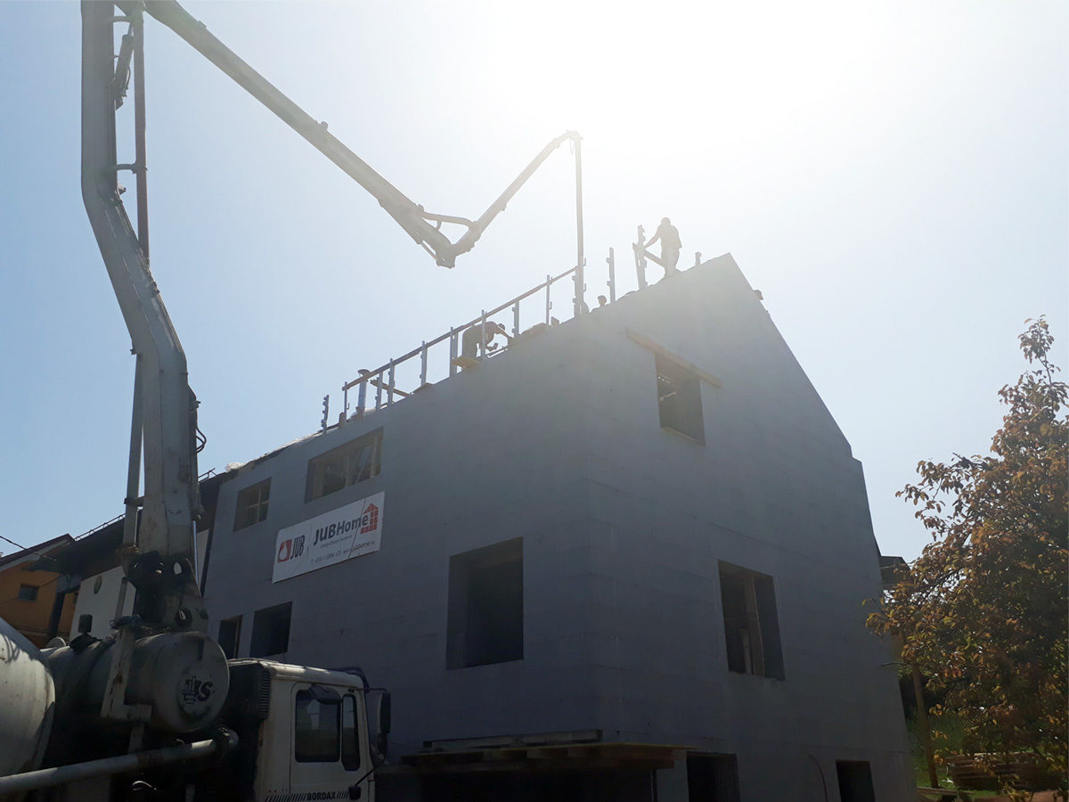 20170831_133743-1200